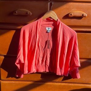 Medium Coral NWT light weight old navy shrug